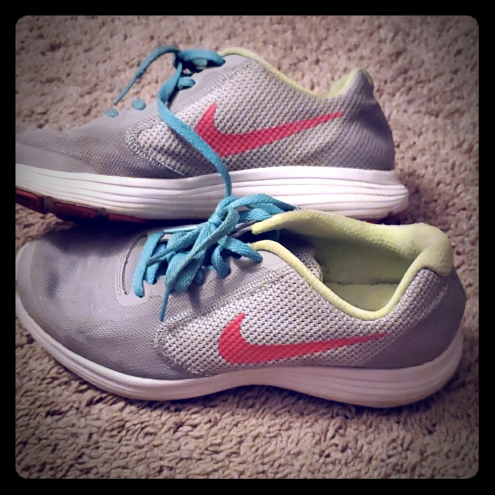 Girls Nike Shoes